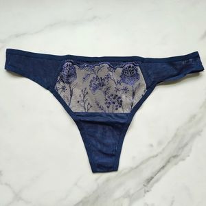 NWT SOMA WILDFLOWER EMBROIDERED THONG PANTY IN NIGHTFALL NAVY W HUSH SIZE SMALL